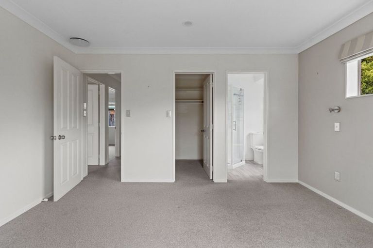 Photo of property in 33 Cate Road, Rototuna North, Hamilton, 3210