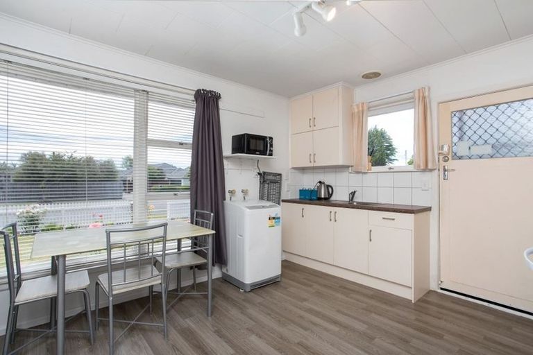 Photo of property in 1/301 Wairakei Road, Bryndwr, Christchurch, 8053