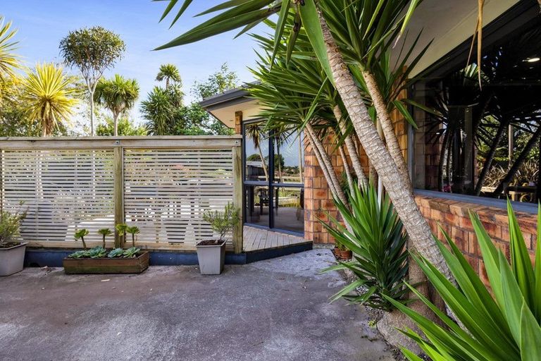 Photo of property in 239a Glover Road, Hawera, 4610