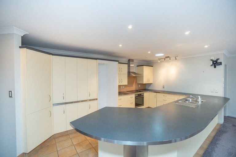 Photo of property in 64 Royal Oak Drive, Kelvin Grove, Palmerston North, 4414