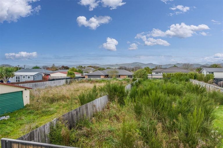 Photo of property in 17 Rawson Street, New Brighton, Christchurch, 8083