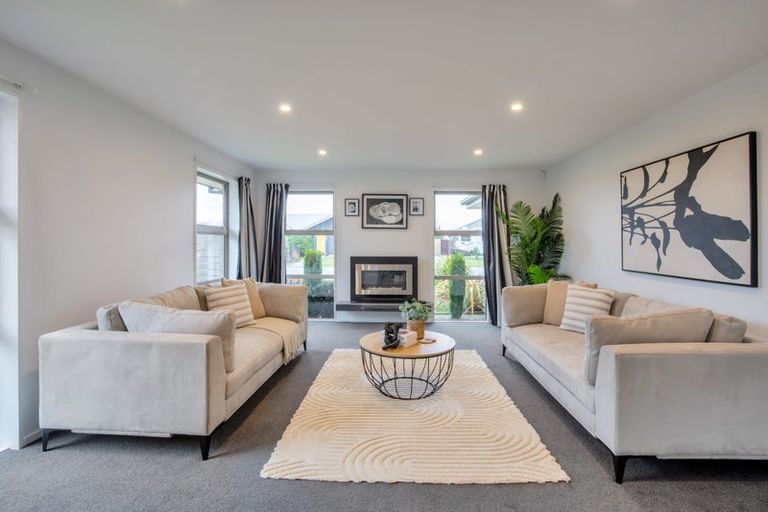 Photo of property in 40 Shadbolt Lane, Rolleston, 7614