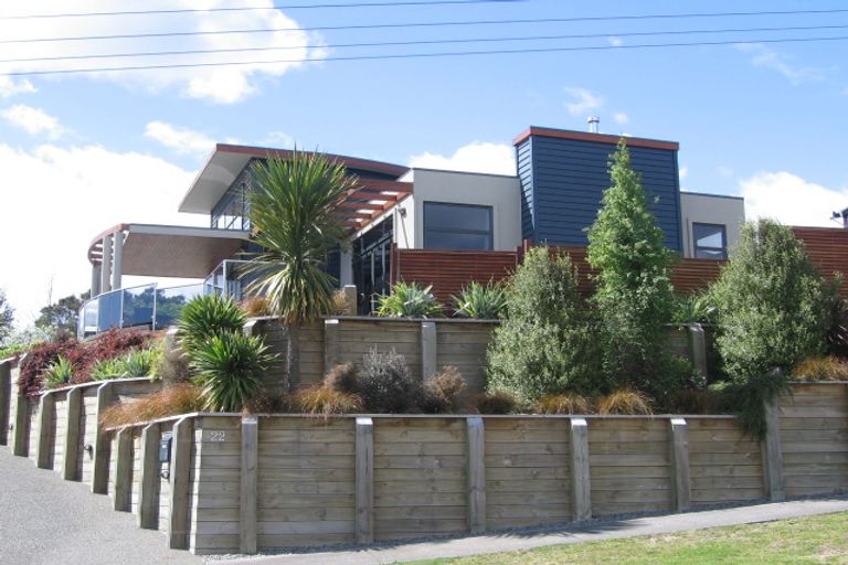 Photo of property in 22 Ingle Avenue, Waipahihi, Taupo, 3330
