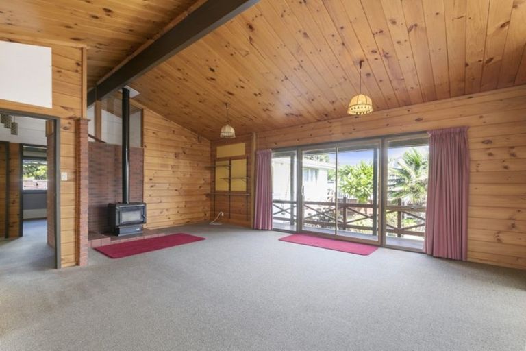 Photo of property in 16-18 Konini Street, Eastbourne, Lower Hutt, 5013