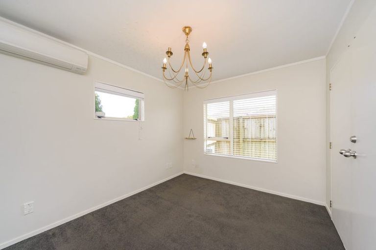 Photo of property in 106 Roberts Line, Kelvin Grove, Palmerston North, 4414