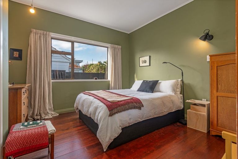 Photo of property in 244 College Street, West End, Palmerston North, 4412