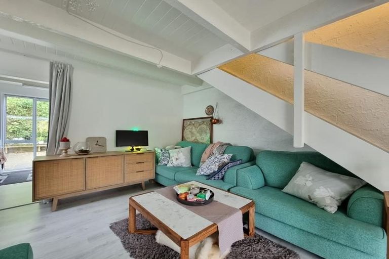 Photo of property in 22a Ranelagh Street, Karori, Wellington, 6012