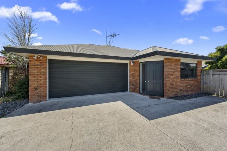 Photo of property in 44 Cranbrook Place, Rototuna North, Hamilton, 3210