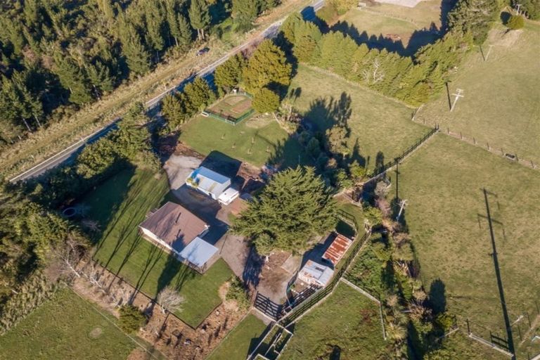 Photo of property in 1629 State Highway 2, Kiriwhakapapa, Masterton, 5881
