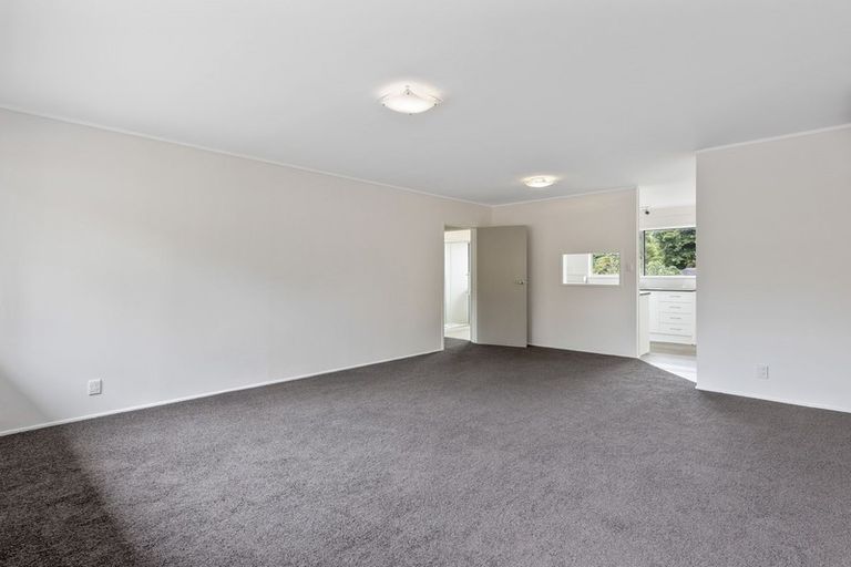 Photo of property in 2/38 Lynden Avenue, Hillcrest, Auckland, 0627