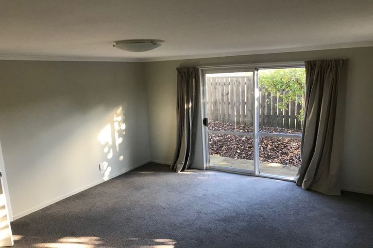 Photo of property in 38 Staithes Drive North, Whitby, Porirua, 5024