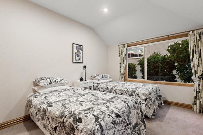 Photo of property in 732 Peninsula Road, Kelvin Heights, Queenstown, 9300