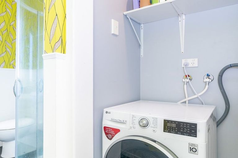 Photo of property in 63 Easther Crescent, Kew, Dunedin, 9012