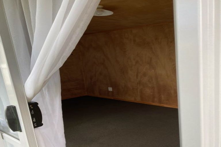 Photo of property in 135a Avalon Drive, Nawton, Hamilton, 3200