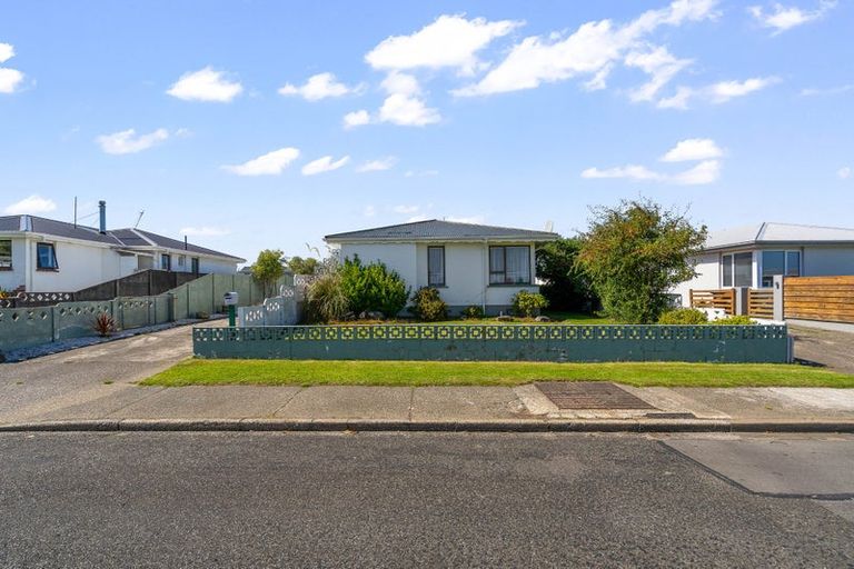 Photo of property in 220 Conyers Street, Strathern, Invercargill, 9812