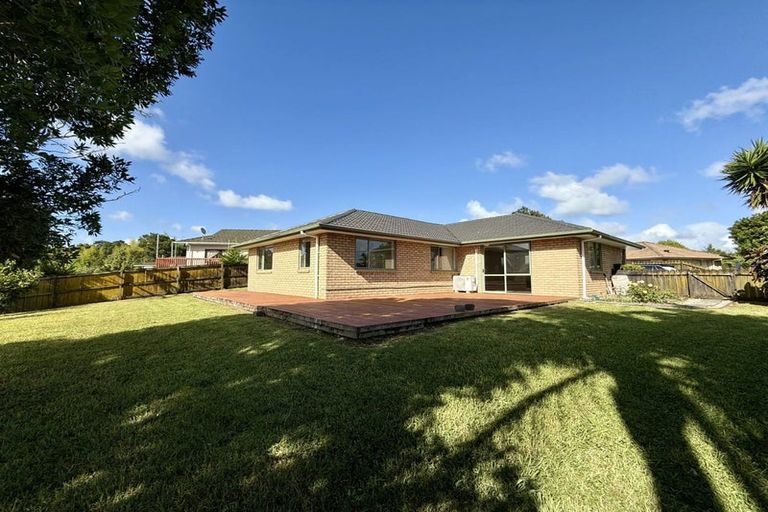 Photo of property in 48 Ruze Vida Drive, Massey, Auckland, 0614