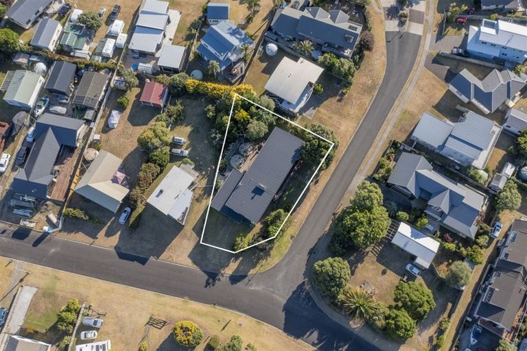 Photo of property in 9 Oyster Drive, Cooks Beach, Whitianga, 3591