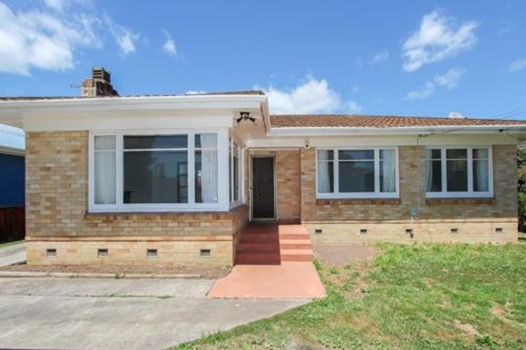 Photo of property in 18 Oxford Street, Fairfield, Hamilton, 3214