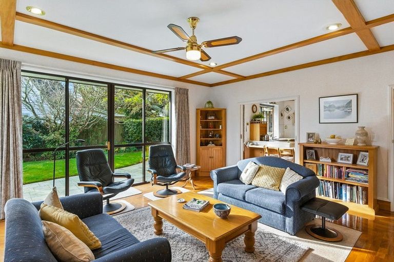 Photo of property in 7 Maple Lane, Waikanae, 5036