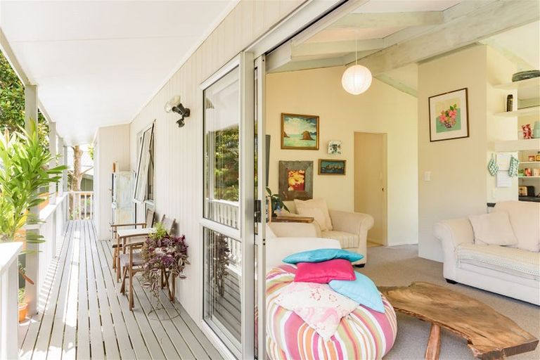 Photo of property in 22 Yorke Road, Haruru, 0204