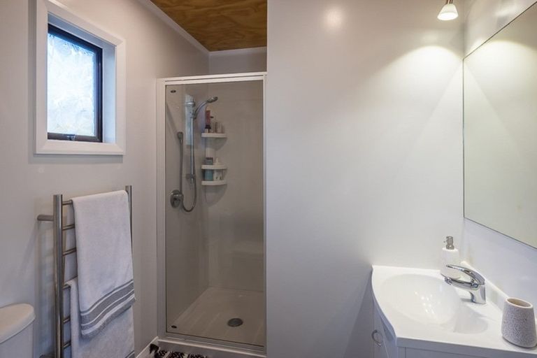 Photo of property in 27 Titoki Road, Waikanae Beach, Waikanae, 5036