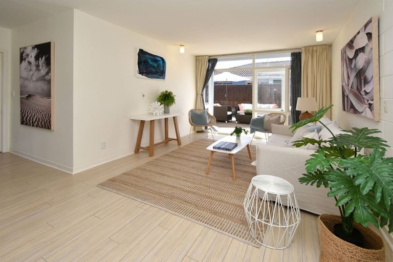Photo of property in 4/433 Marine Parade, South New Brighton, Christchurch, 8062