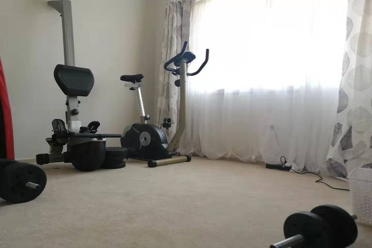 Photo of property in 1/31 Becroft Drive, Forrest Hill, Auckland, 0620