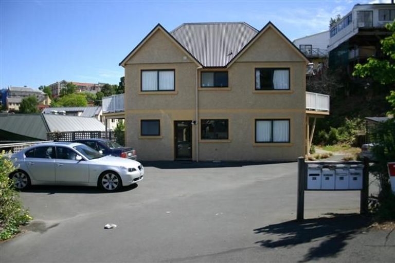Photo of property in 3/2 Haddon Place, Dunedin Central, Dunedin, 9016