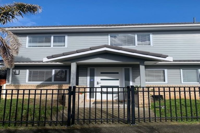 Photo of property in 19 Patons Road, Howick, Auckland, 2014