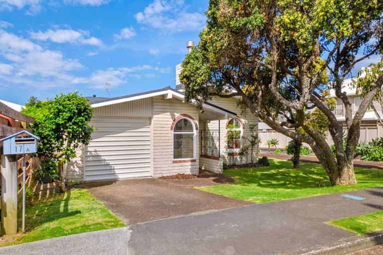 Photo of property in 1/17 Craig Road, Milford, Auckland, 0620
