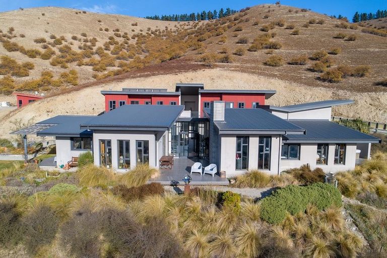 Photo of property in 183 Lowburn Valley Road, Lowburn, Cromwell, 9384