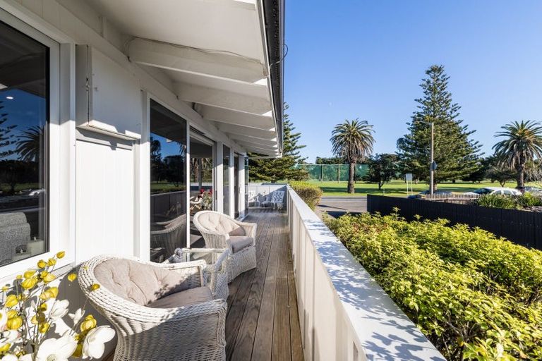 Photo of property in 264a-d Te Awa Avenue, Awatoto, Napier, 4110