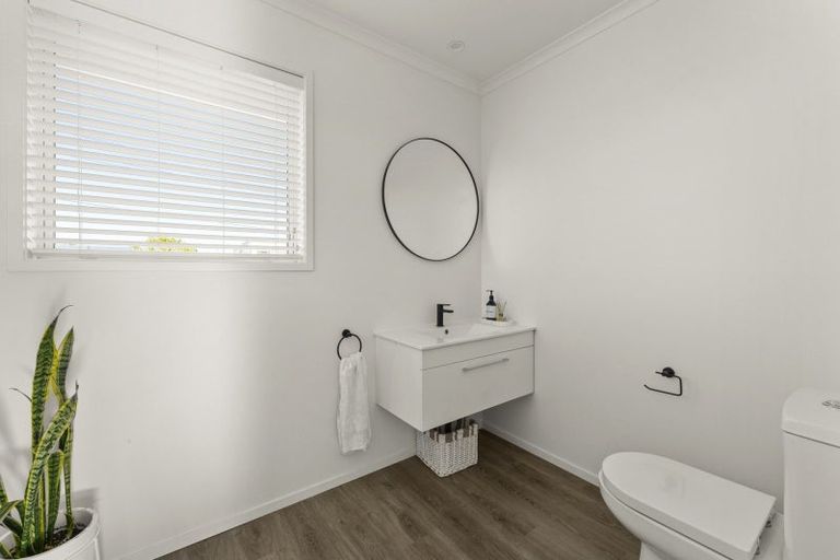 Photo of property in 379b Oceanbeach Road, Mount Maunganui, 3116