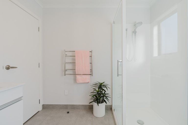 Photo of property in 4/146 Sandwich Road, Saint Andrews, Hamilton, 3200