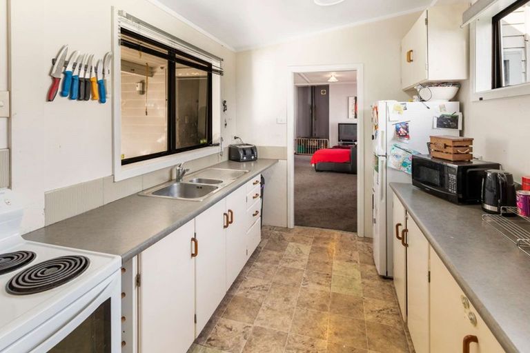 Photo of property in 44 Puriri Street, Gonville, Whanganui, 4501