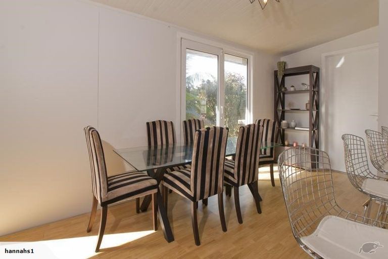 Photo of property in 15a Sea View Terrace, Cockle Bay, Auckland, 2014