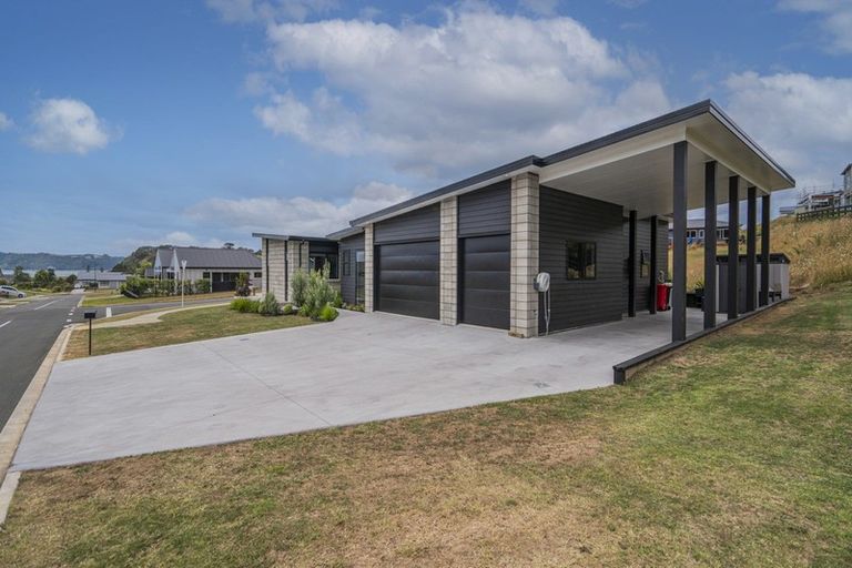 Photo of property in 17 Ataahua Views Terrace, Wharekaho, Whitianga, 3510