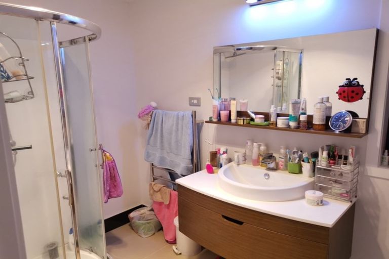 Photo of property in 24 Chalgrove Road, Huntington, Hamilton, 3210