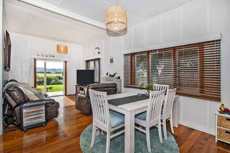 Photo of property in 1 Whimp Avenue, Onerahi, Whangarei, 0110