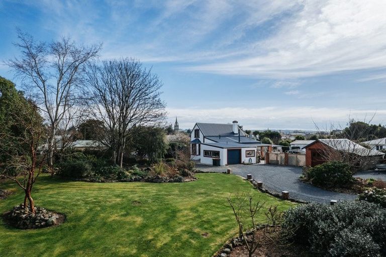 Photo of property in 6 Johnson Street, Milton, 9220