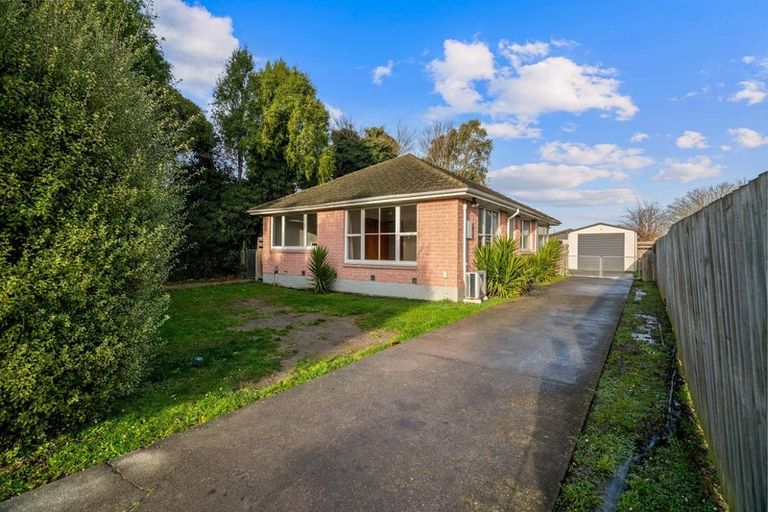 Photo of property in 17 Leicester Crescent, Hoon Hay, Christchurch, 8025