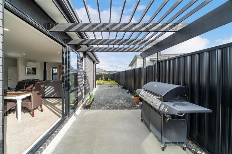 Photo of property in 4 Fenwick Crescent, Wallaceville, Upper Hutt, 5018