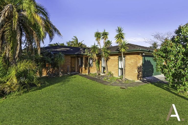 Photo of property in 2 Abilene Place, Manurewa, Auckland, 2105