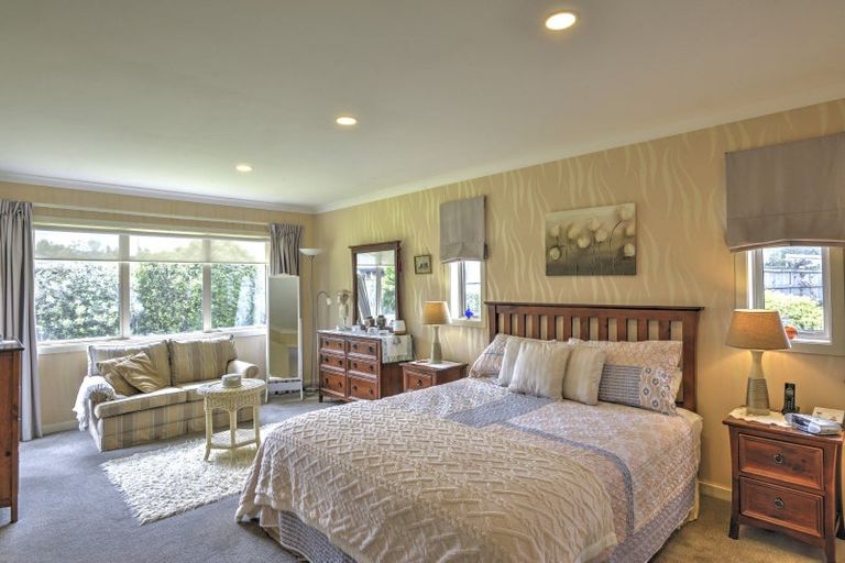 Photo of property in 5 Tararua Crescent, Carterton, 5713