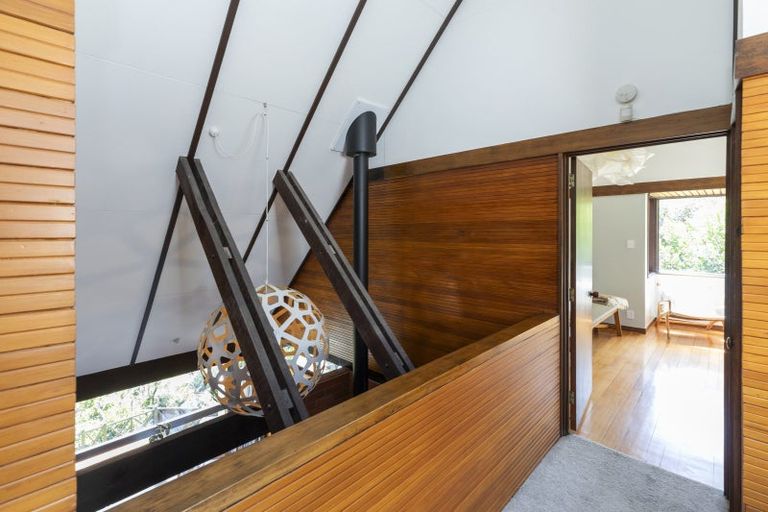 Photo of property in 28 Bengal Drive, Cashmere, Christchurch, 8022