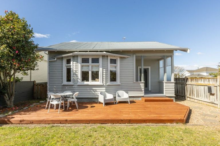 Photo of property in 82 Kennedy Road, Napier South, Napier, 4110