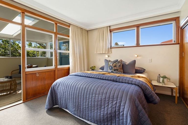 Photo of property in 104 Atawhai Road, Fitzherbert, Palmerston North, 4410