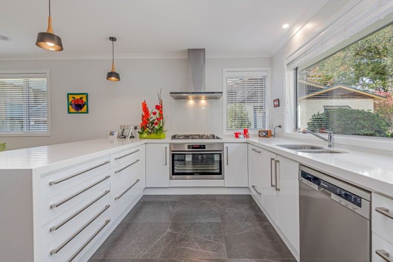 Photo of property in 33 Elmira Avenue, Hokowhitu, Palmerston North, 4410