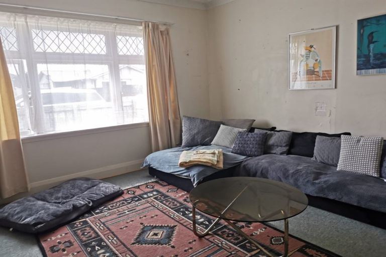 Photo of property in 37 Bay Street, Petone, Lower Hutt, 5012