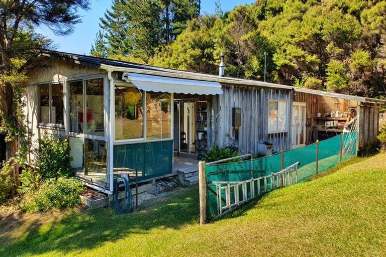 Photo of property in 19 Edith Ridge Road, Kawau Island, 0920